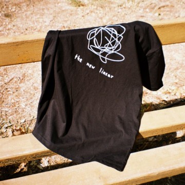 The new liner t-shirt (black)