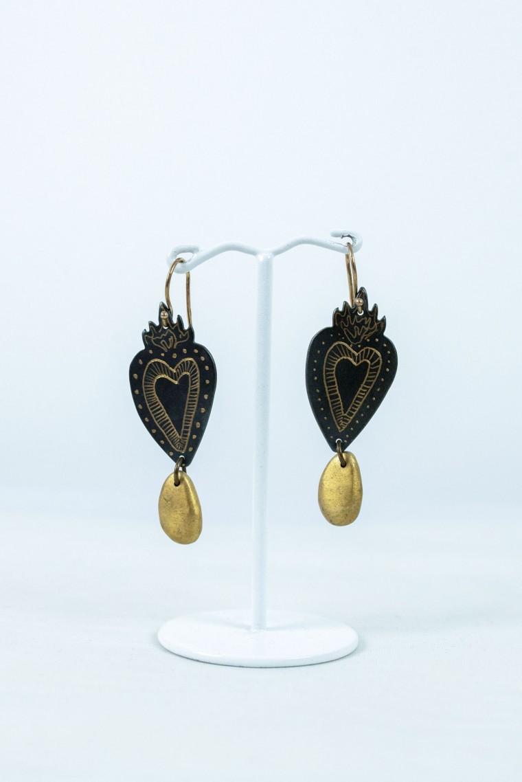Nefeli Karyofilli Golden tears heart earrings