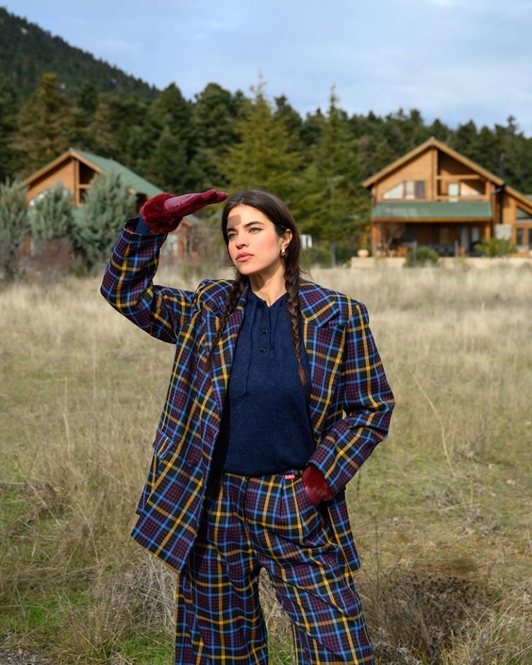 IZ8_7372-Edit-1-768x960