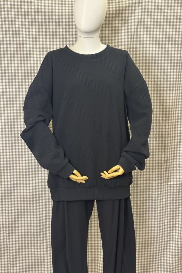 Moutaki Longsleeve Oversize Top (Black)