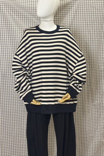 Moutaki Longsleeve Oversize With Stripes Top