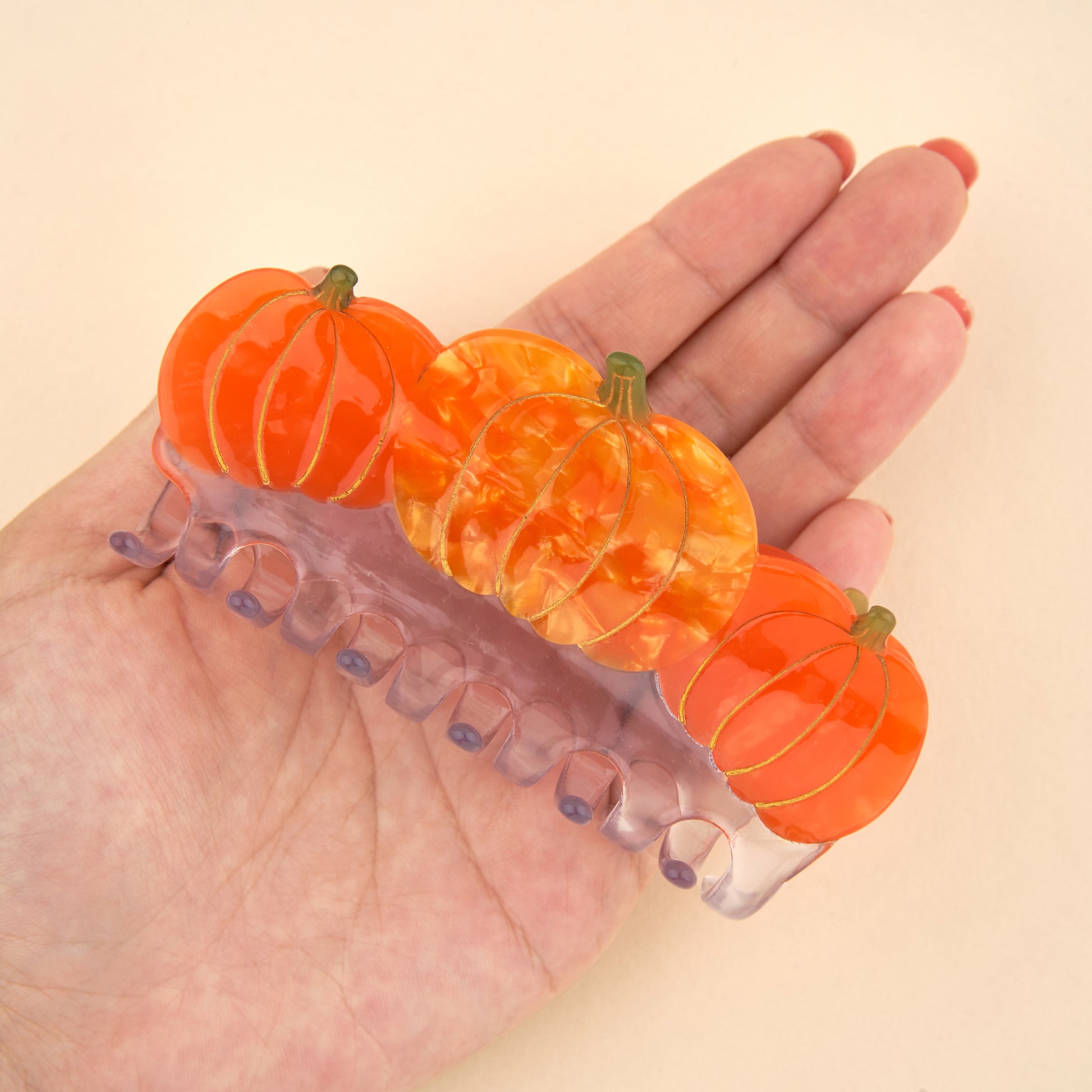 Coucou Suzette Pumpkin Large Hair Claw - Image 2